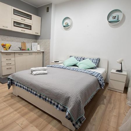 Apartament Estakada Czestochowa Bagian luar foto