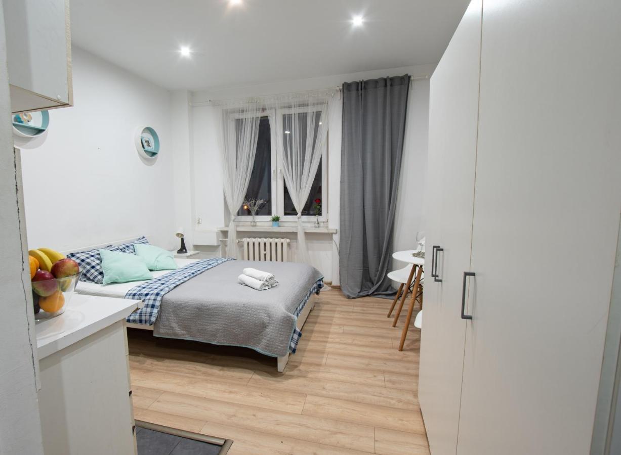 Apartament Estakada Czestochowa Bagian luar foto